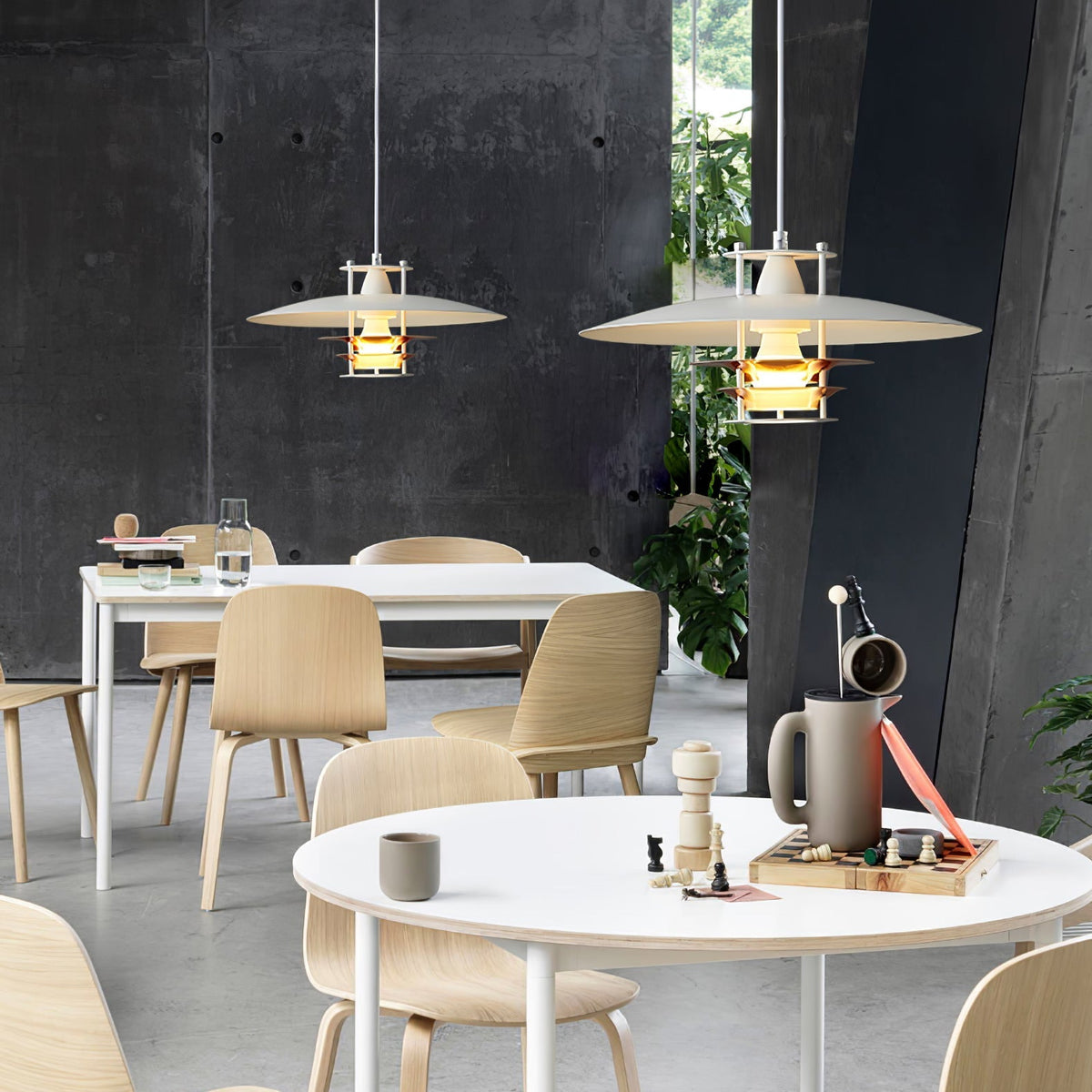 Feraaya moderne pendel i aluminium