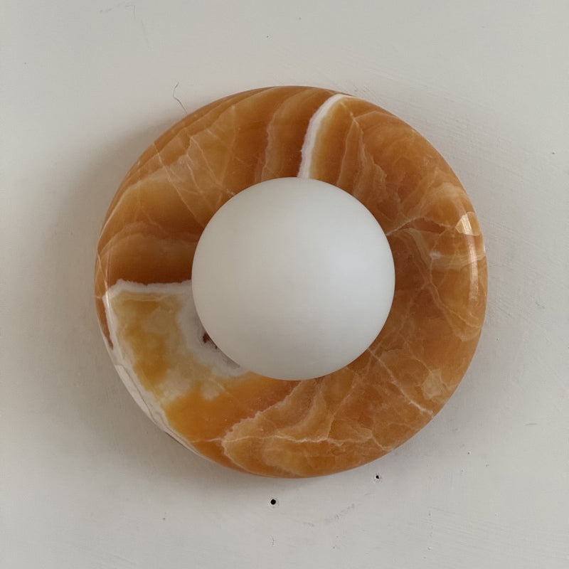 Renisenne-væglampe i gul onyx
