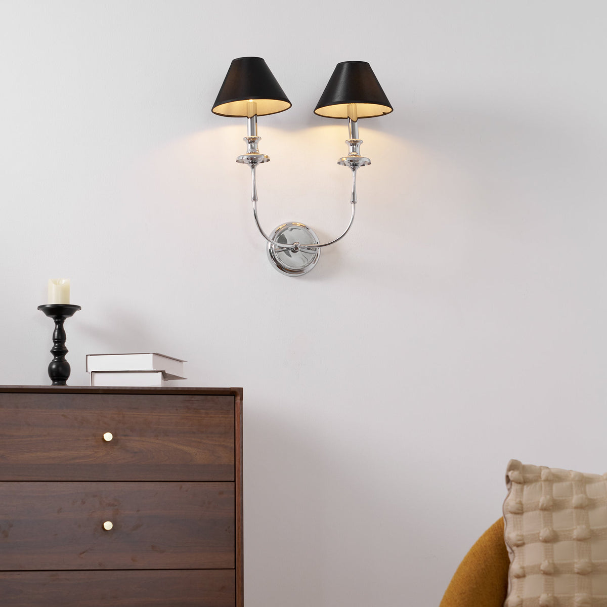 Vägglampa Viraarine