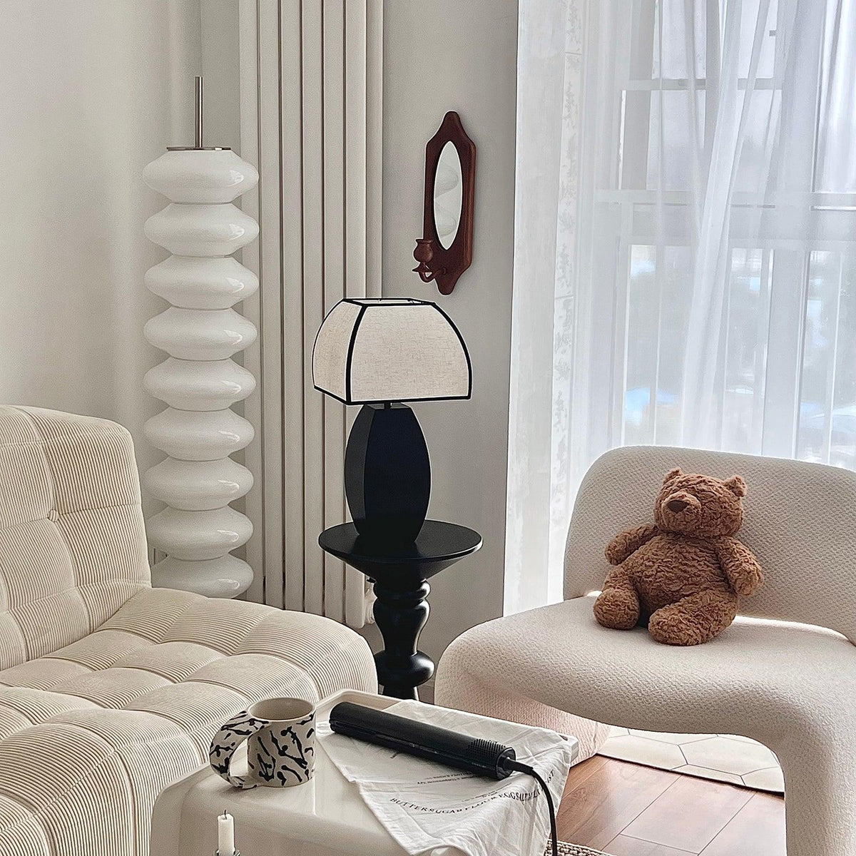 Alux minimalistisk bordslampa i tyg