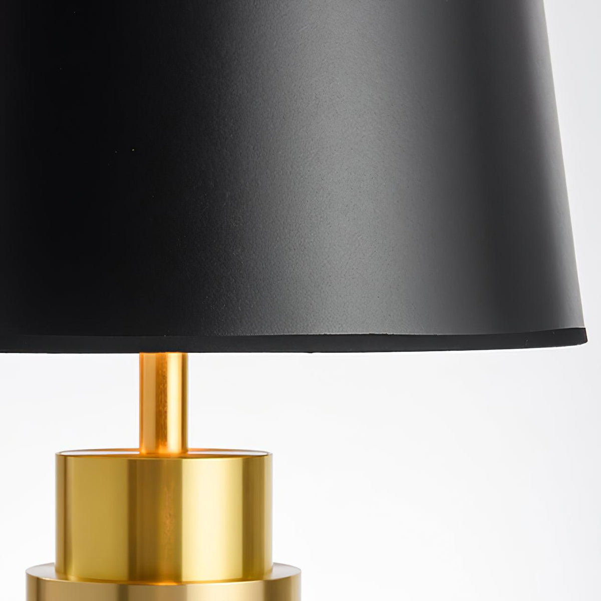 Candeeiro de mesa Lyle industrial em tecido