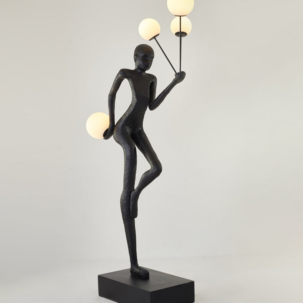 Jovian Juggler skulpturel gulvlampe i sort