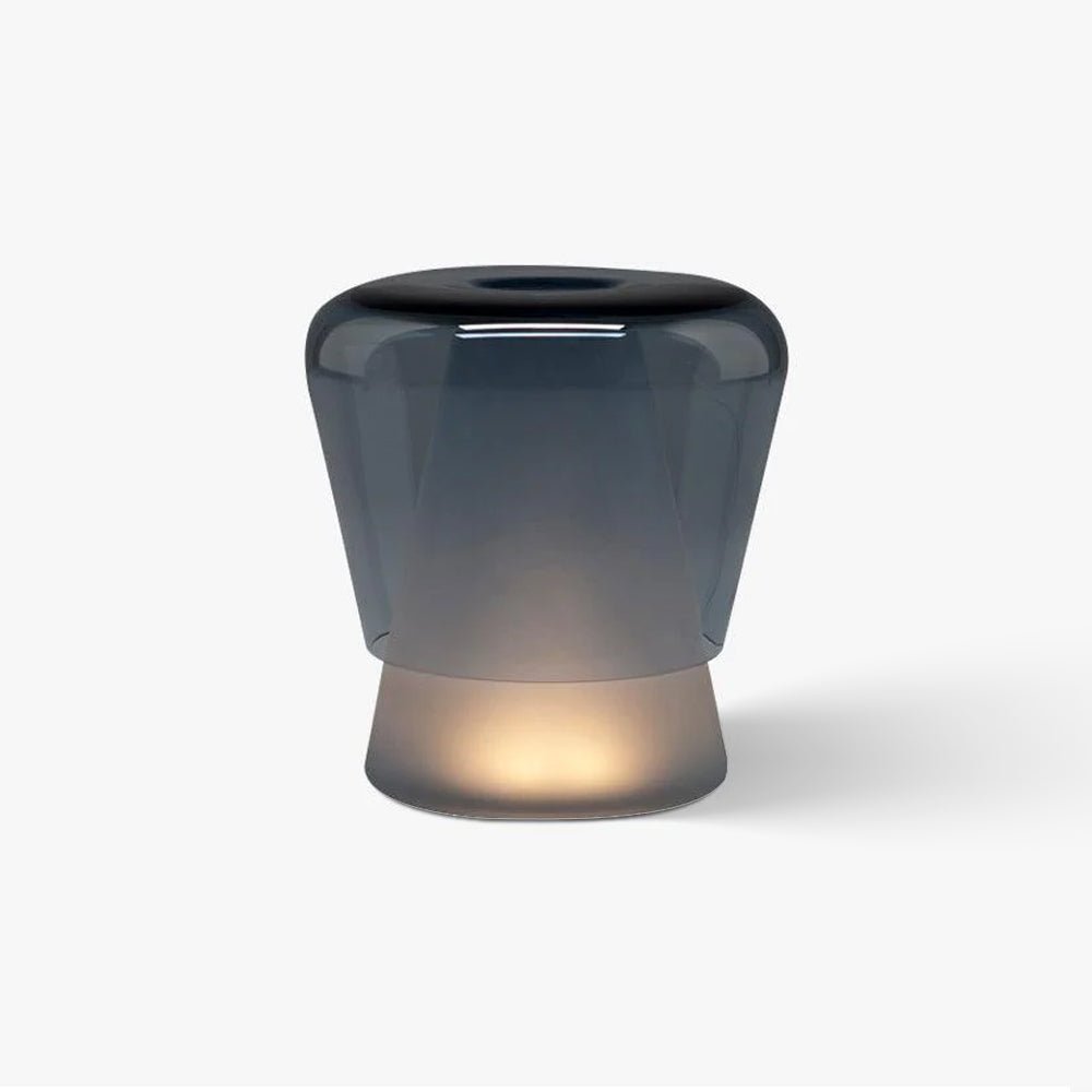 Aurnoril bordlampe i røgfarvet glas