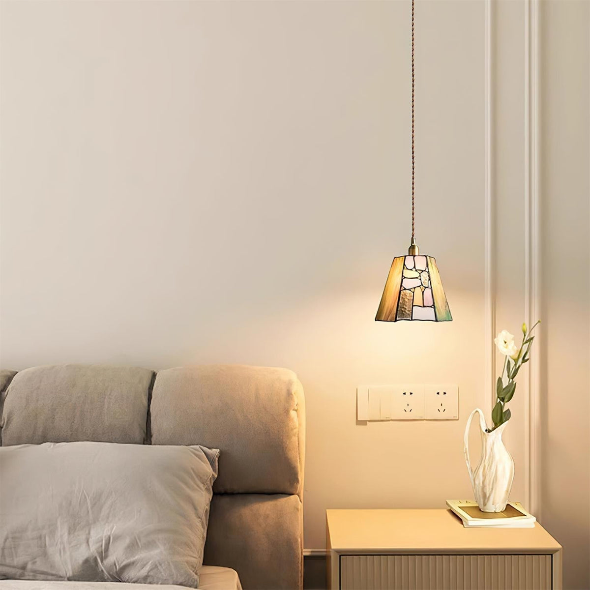 Fira Tiffany-Style Stained Glass Pendant Light