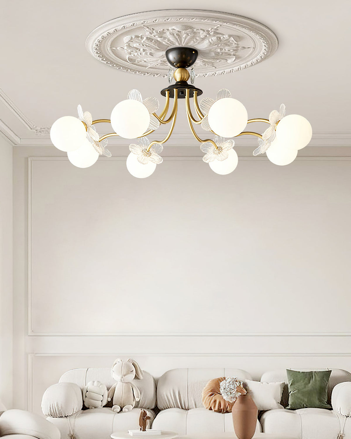 Lustre de vidro artístico com flores em florada Orlaeila