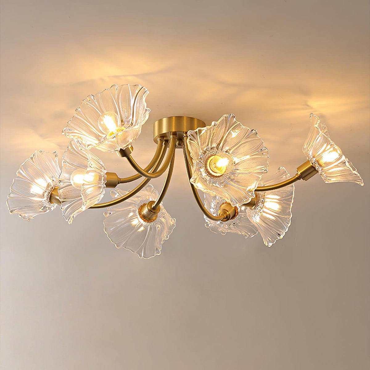 Candeeiro de teto Celoreria com pétalas de vidro em forma de flor, elegante e sofisticado