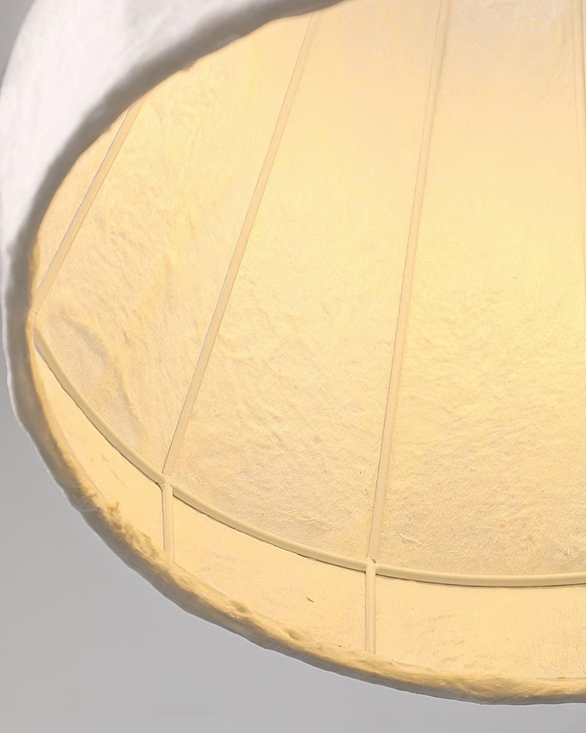 Minimalistisk golvlampa i tyg från Otheir