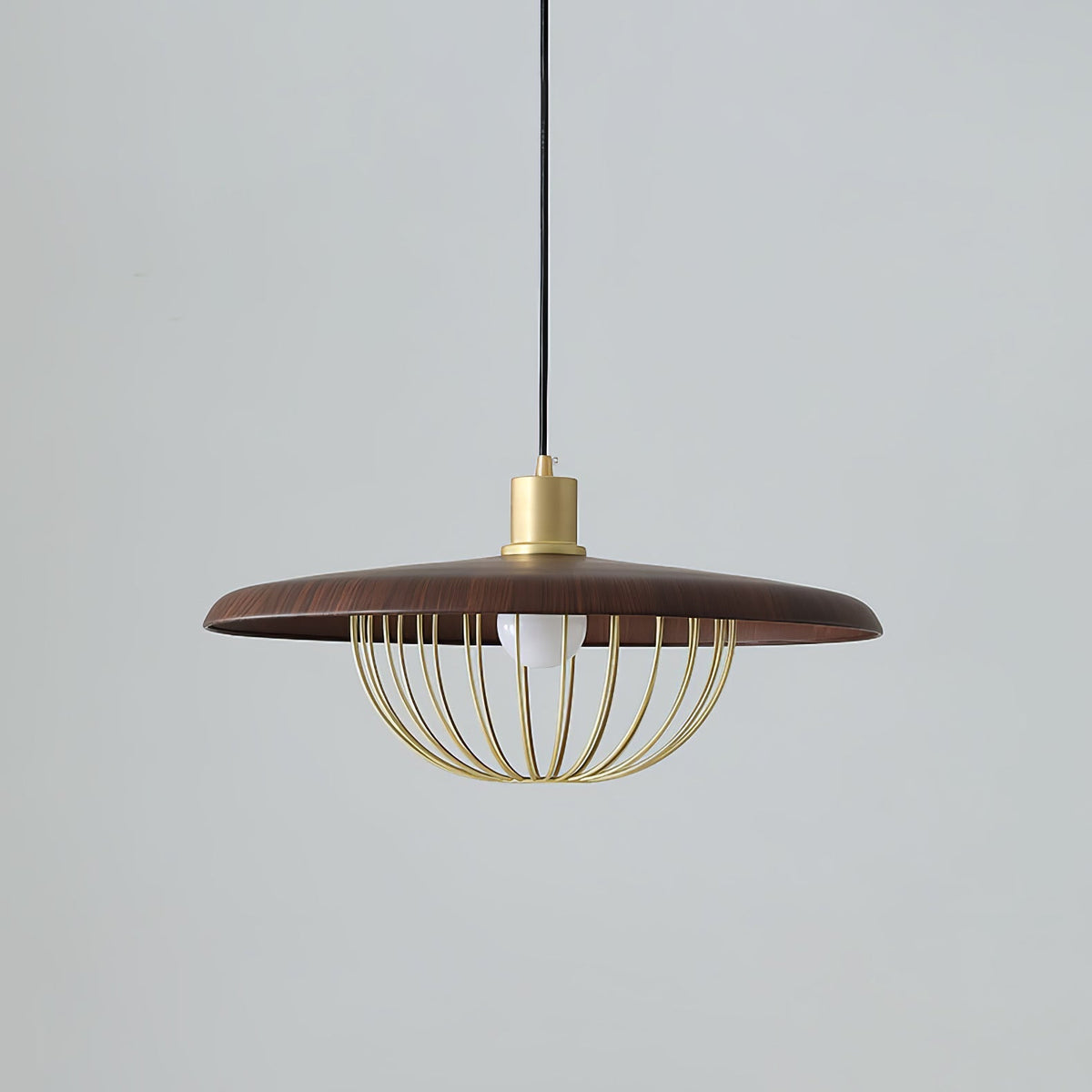 Candeeiro suspenso retro vintage em madeira Rinoira