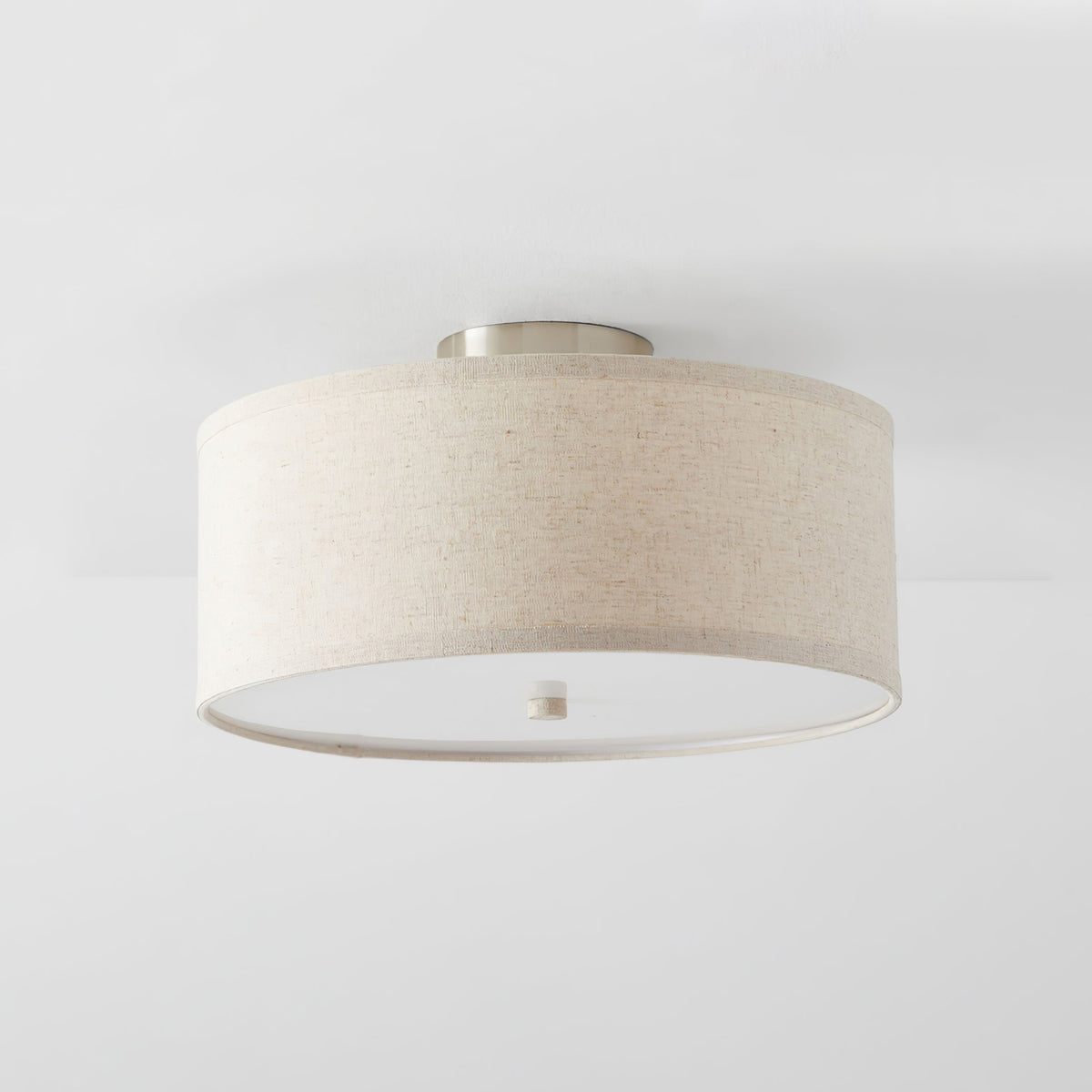 Qilvo loftlampe med linnedskærm, enkel og elegant