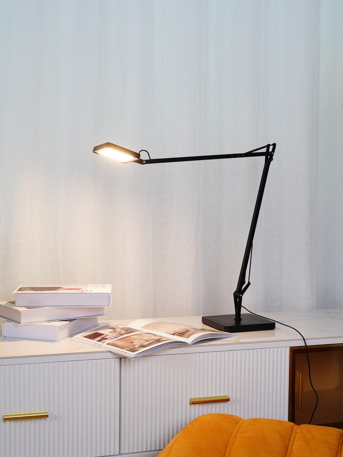 Tevenu industriel bordlampe i aluminium