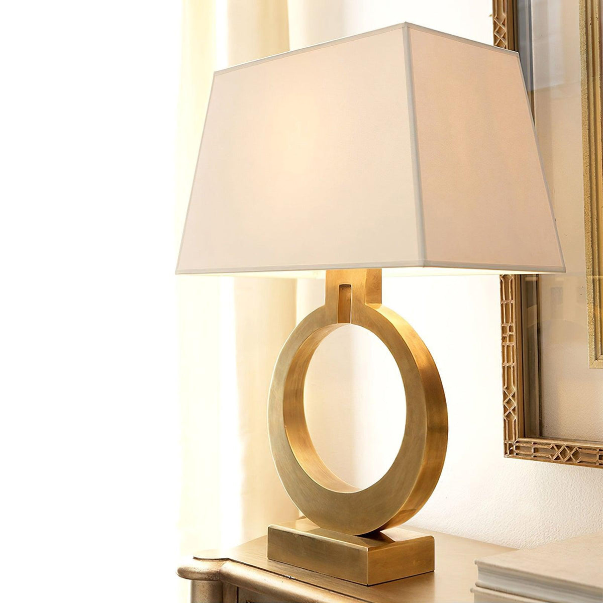 Lyrace hyggelig bordlampe i stof