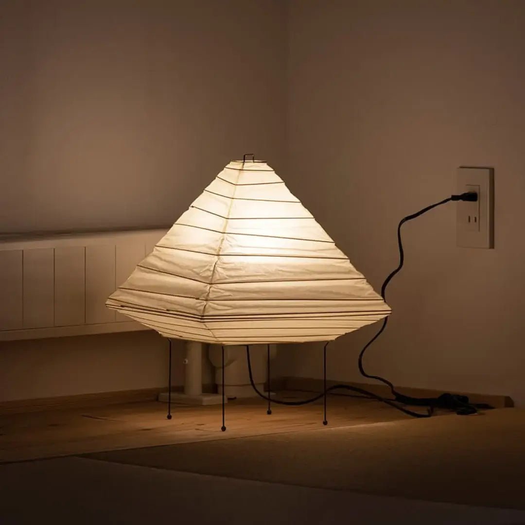 Elioi japansk bordlampe i papir
