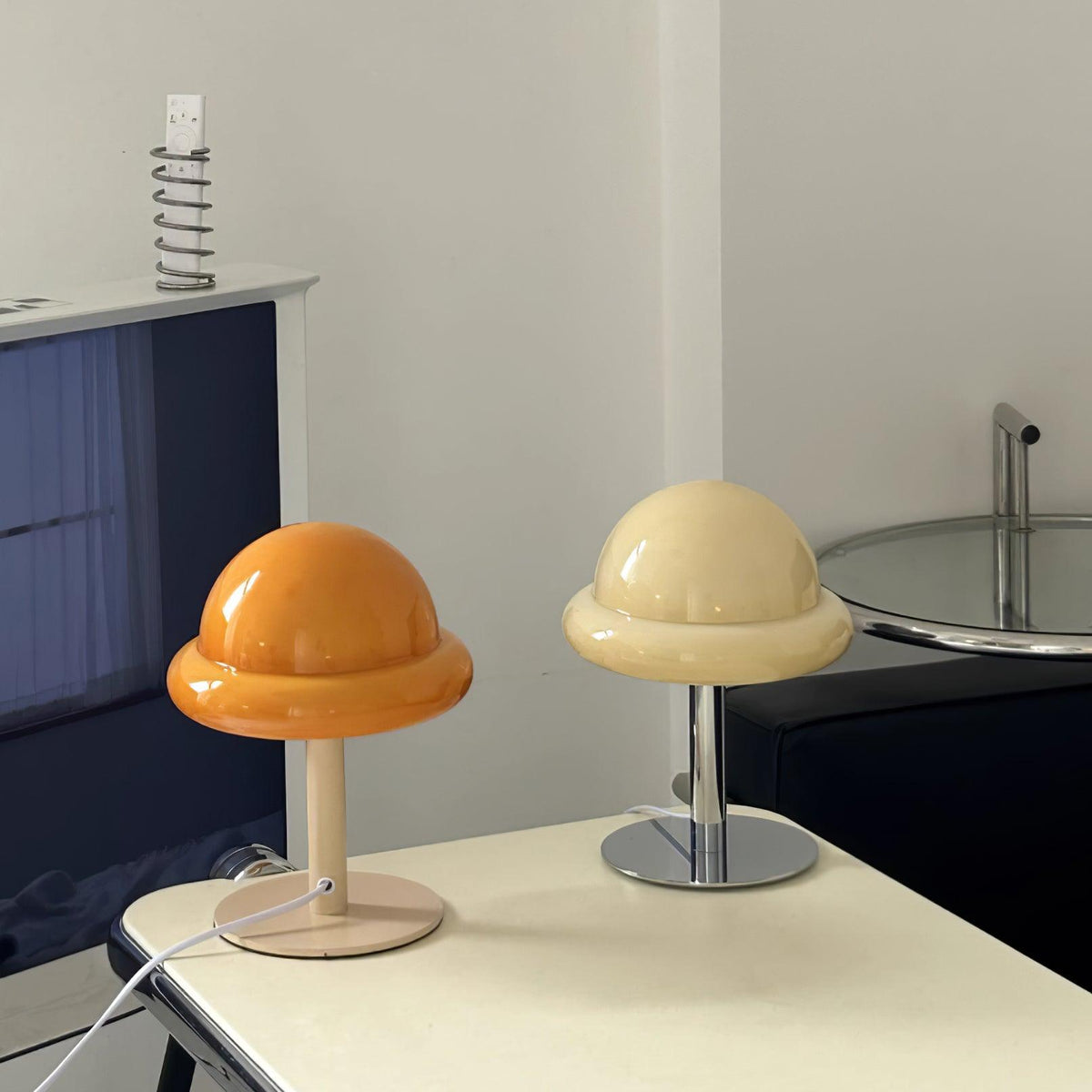 Eirisella Glass Table Lamp