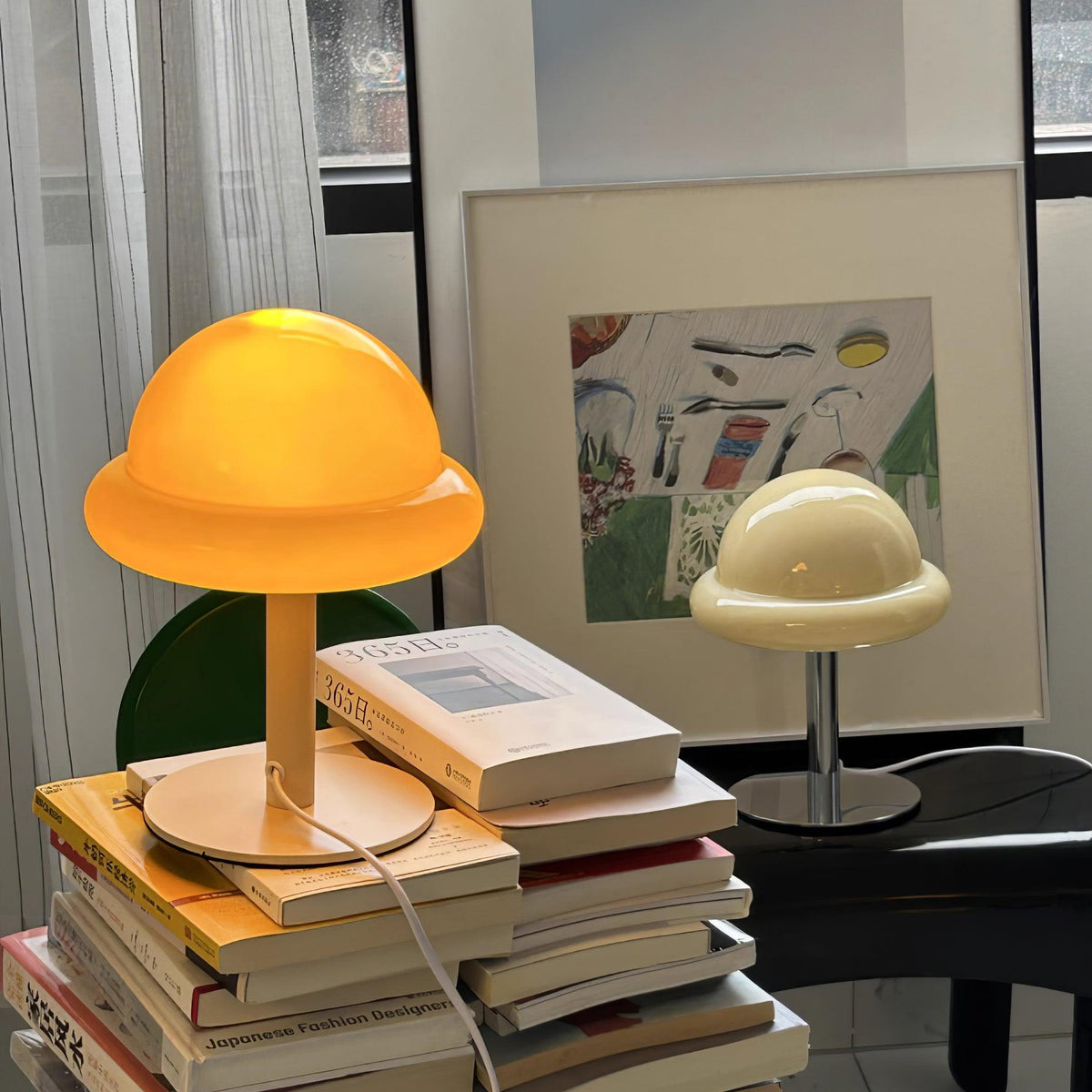 Eirisella Glass Table Lamp