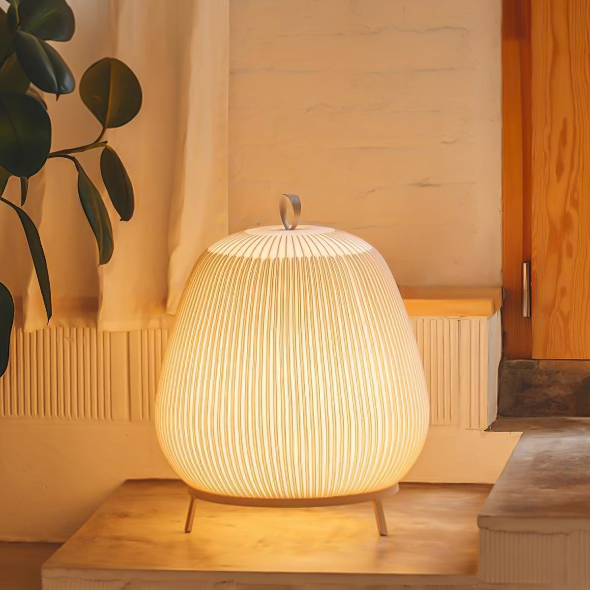 Nancy moderne bordlampe i stof