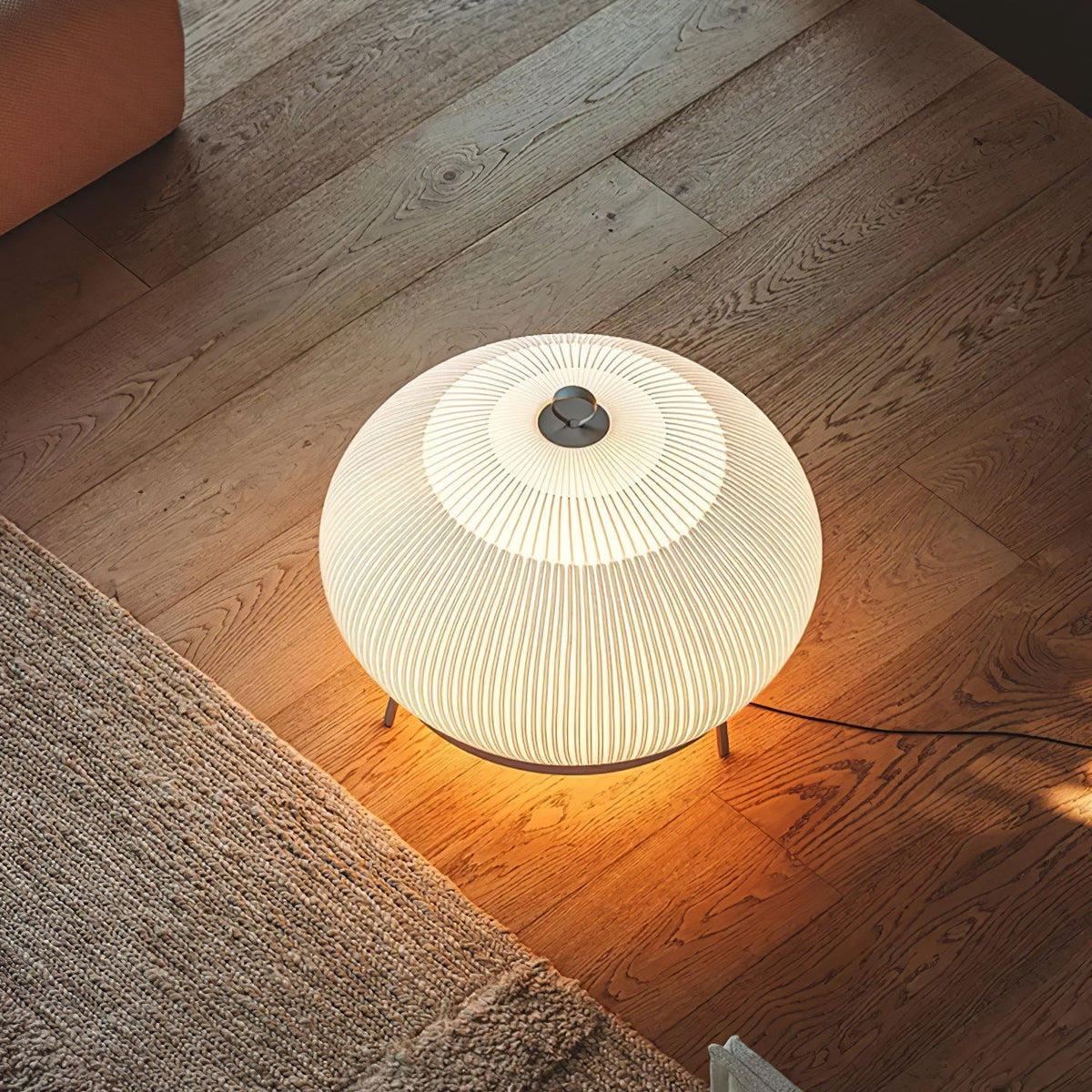 Nancy moderne bordlampe i stof