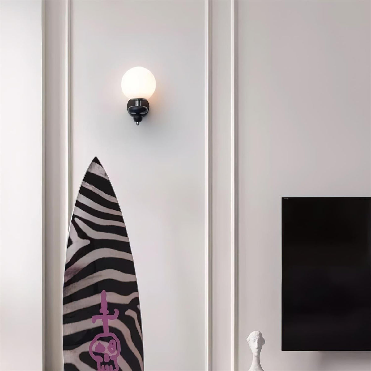 Lumueria modern klotformad vägglampa