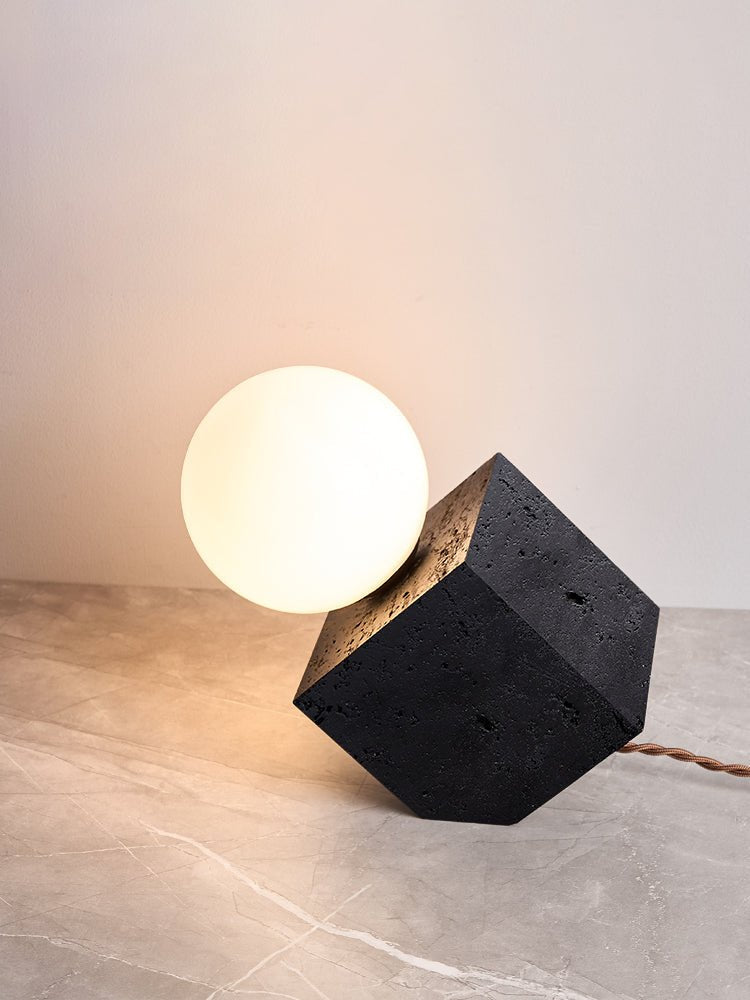 Milo Candeeiro de mesa minimalista em travertino preto