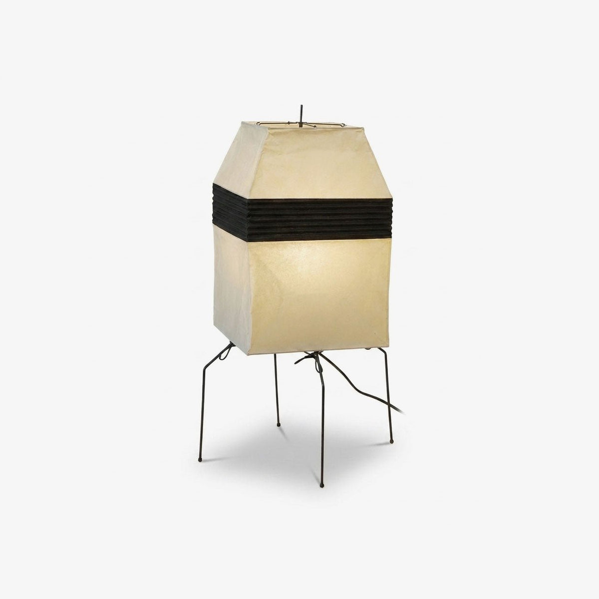 Candeeiro de mesa e de pé com cúpula de papel Piaiveria