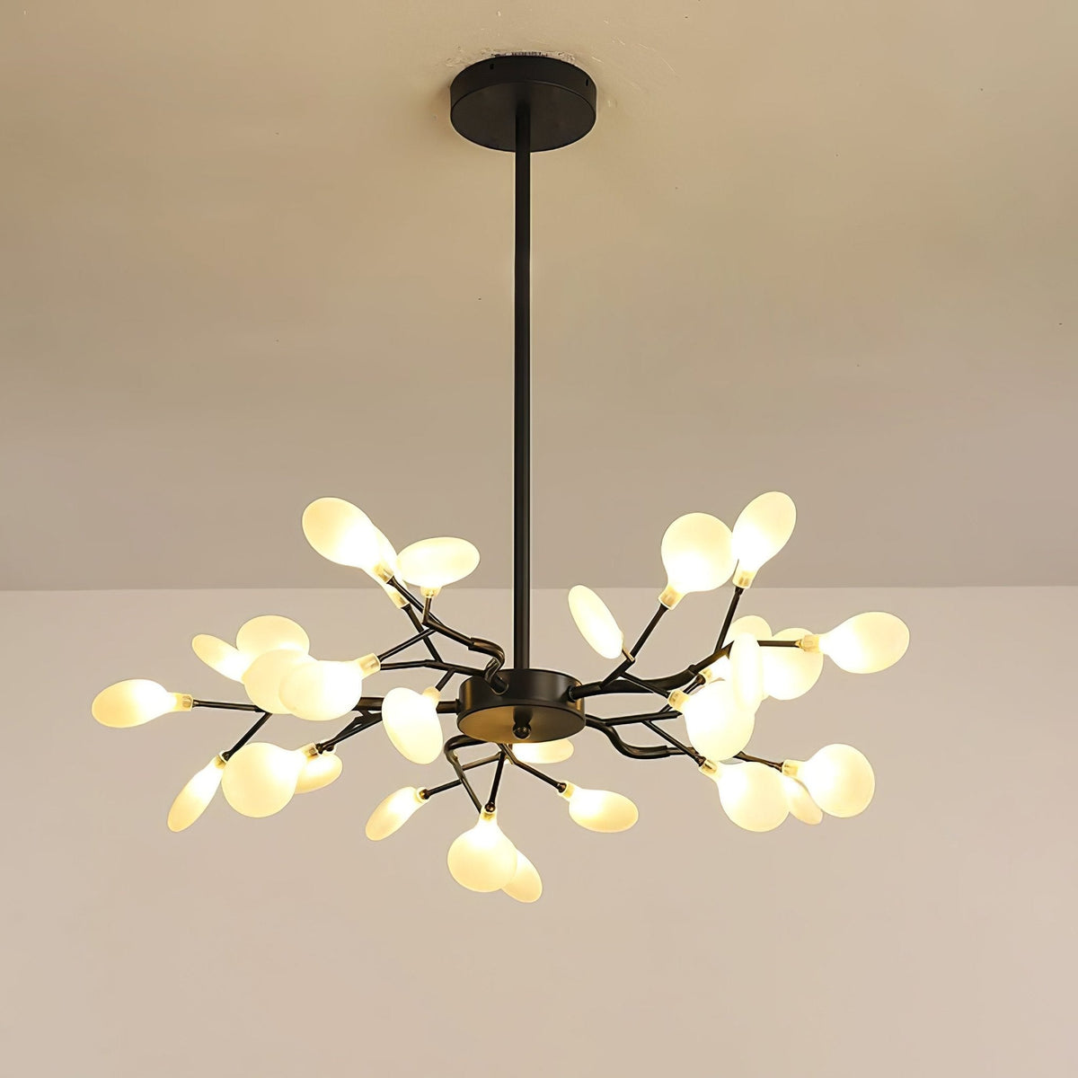 Riviselle LED-ljuskrona med eldflugor