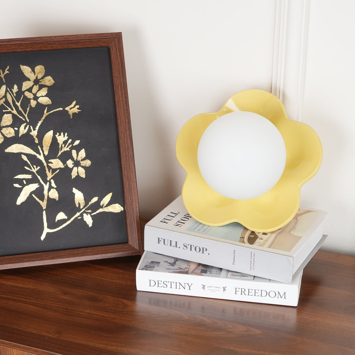 Petalia  Wall Lamp
