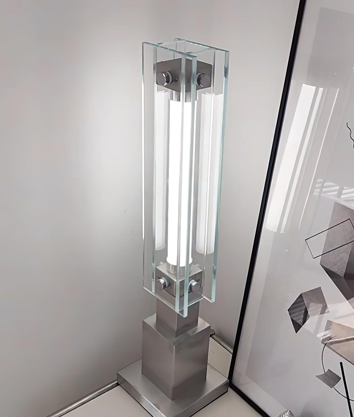 Modern bordslampa i akryl från Uloril