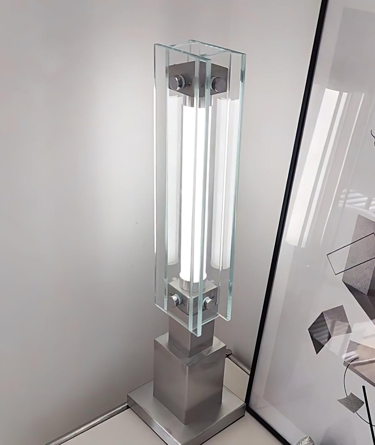 Modern bordslampa i akryl från Uloril