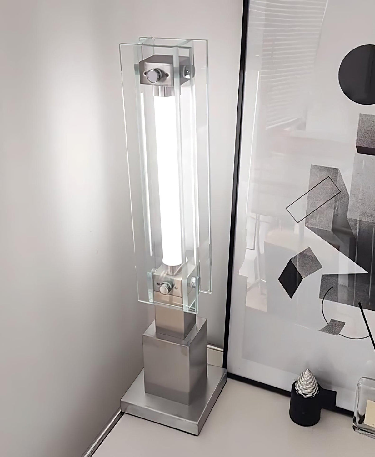 Modern bordslampa i akryl från Uloril