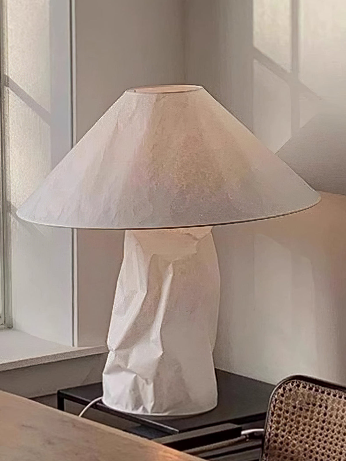 Lalemu konstnärlig bordslampa i papper