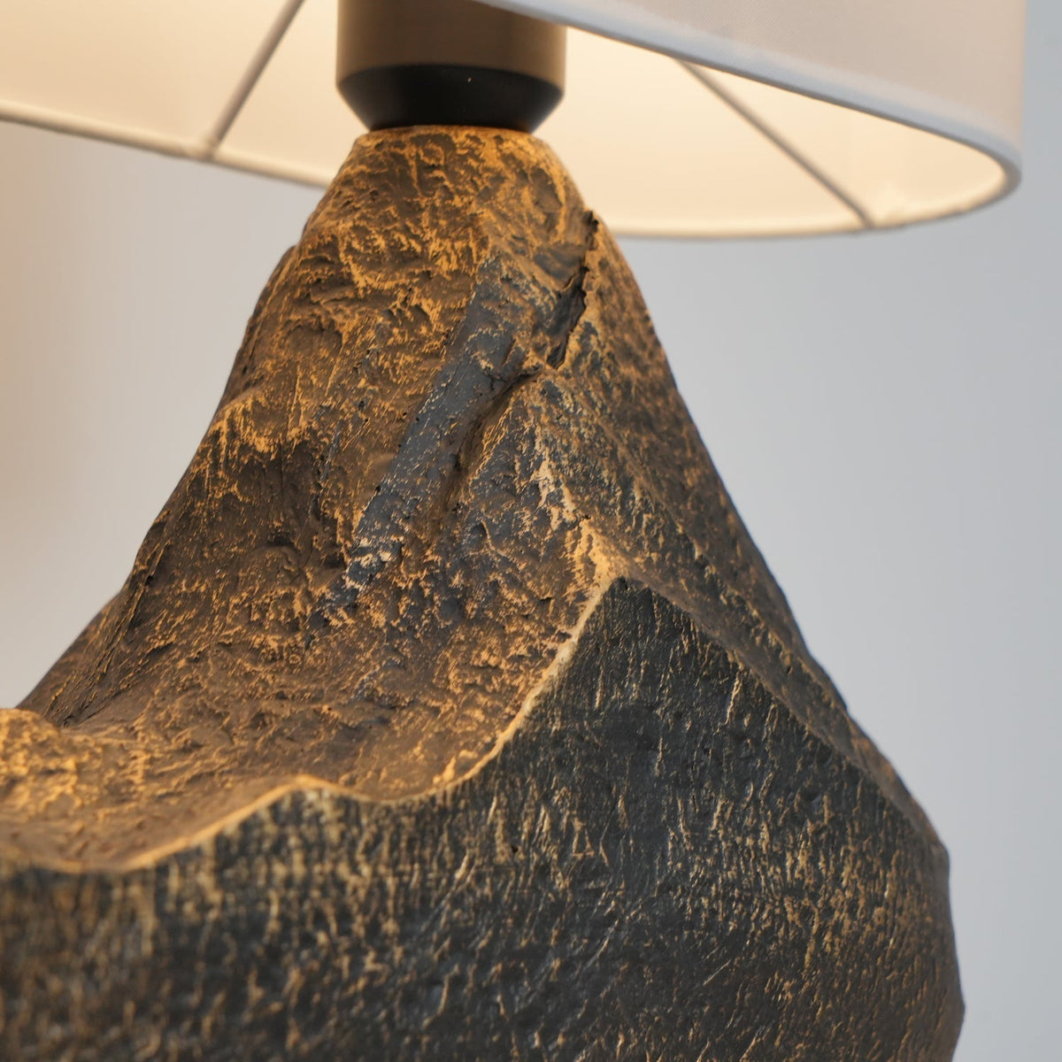 Della bordslampa i naturlig harts