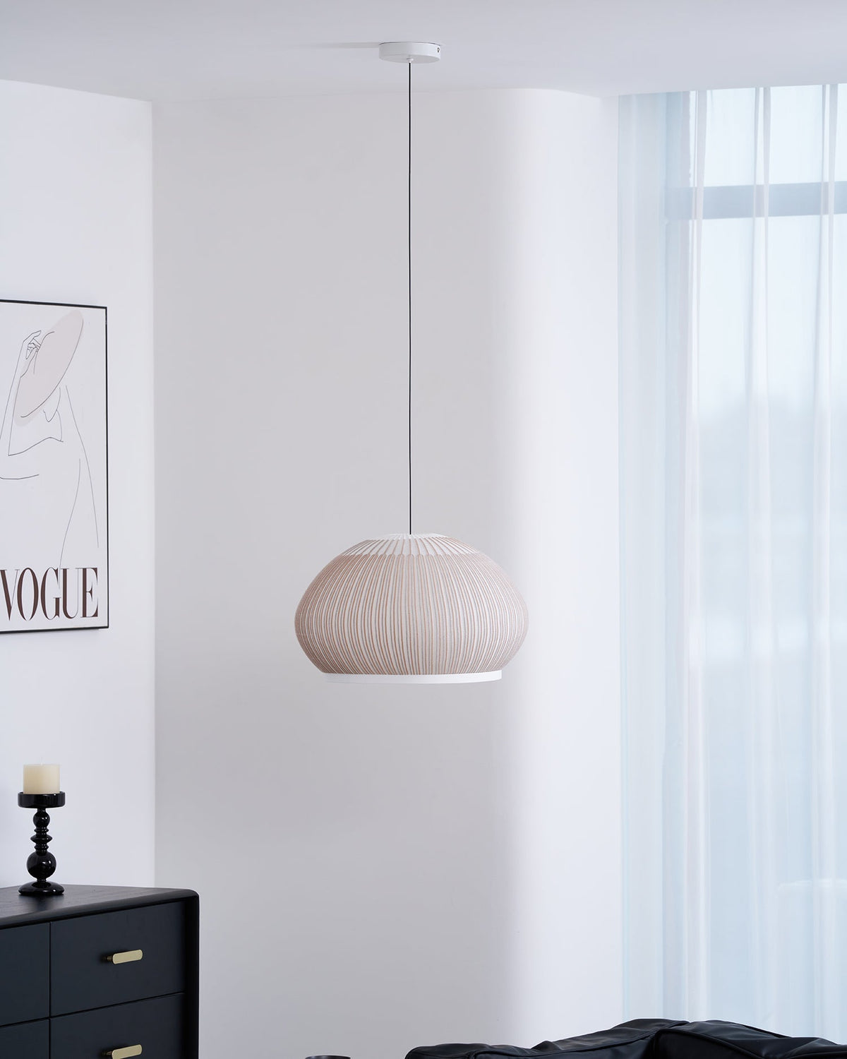 Lineiella minimalistisk pendellampa i tyg