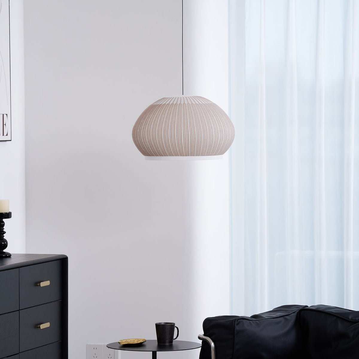 Lineiella minimalistisk pendellampa i tyg