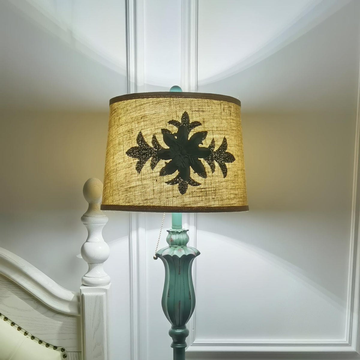 Eryn vintage gulvlampe med bord, metal/harpiks, grøn, stue