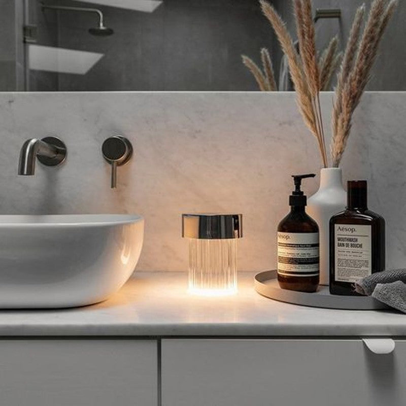 Pryden minimalistisk bordlampe