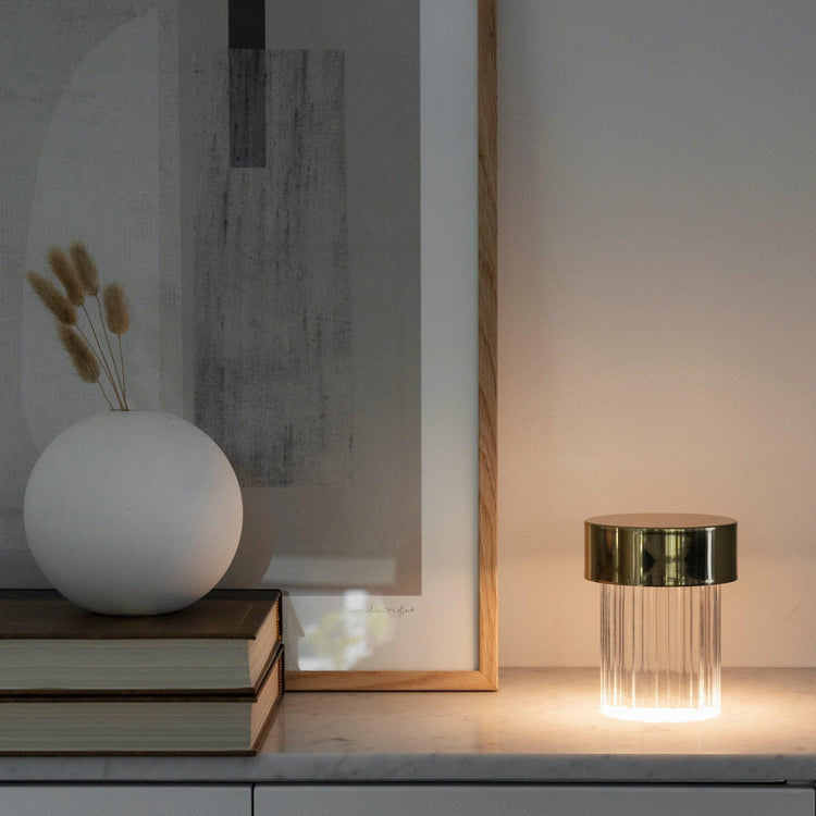 Pryden minimalistisk bordlampe