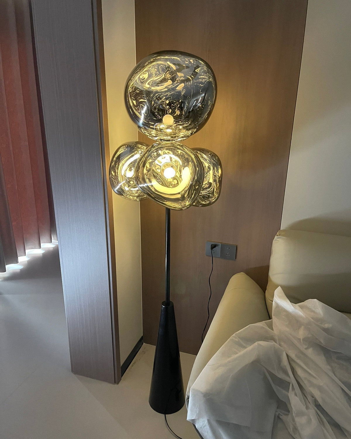 Elaanielle Floor Lamp