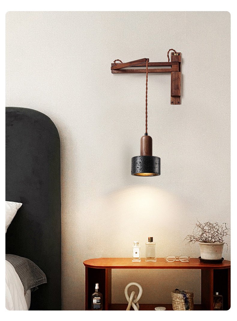 Vamki justerbar vägglampa i svart travertin och trä