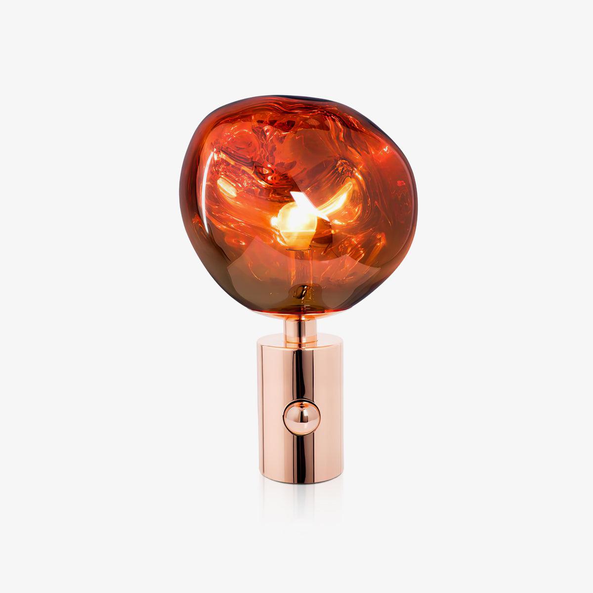 Velan kunstnerisk bordlampe