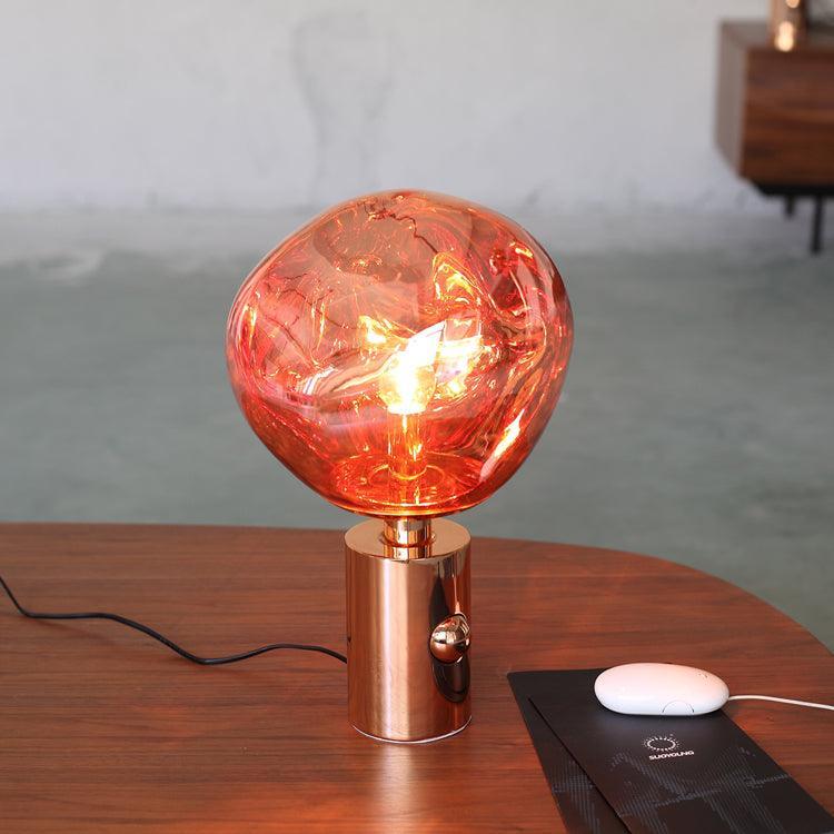 Velan kunstnerisk bordlampe