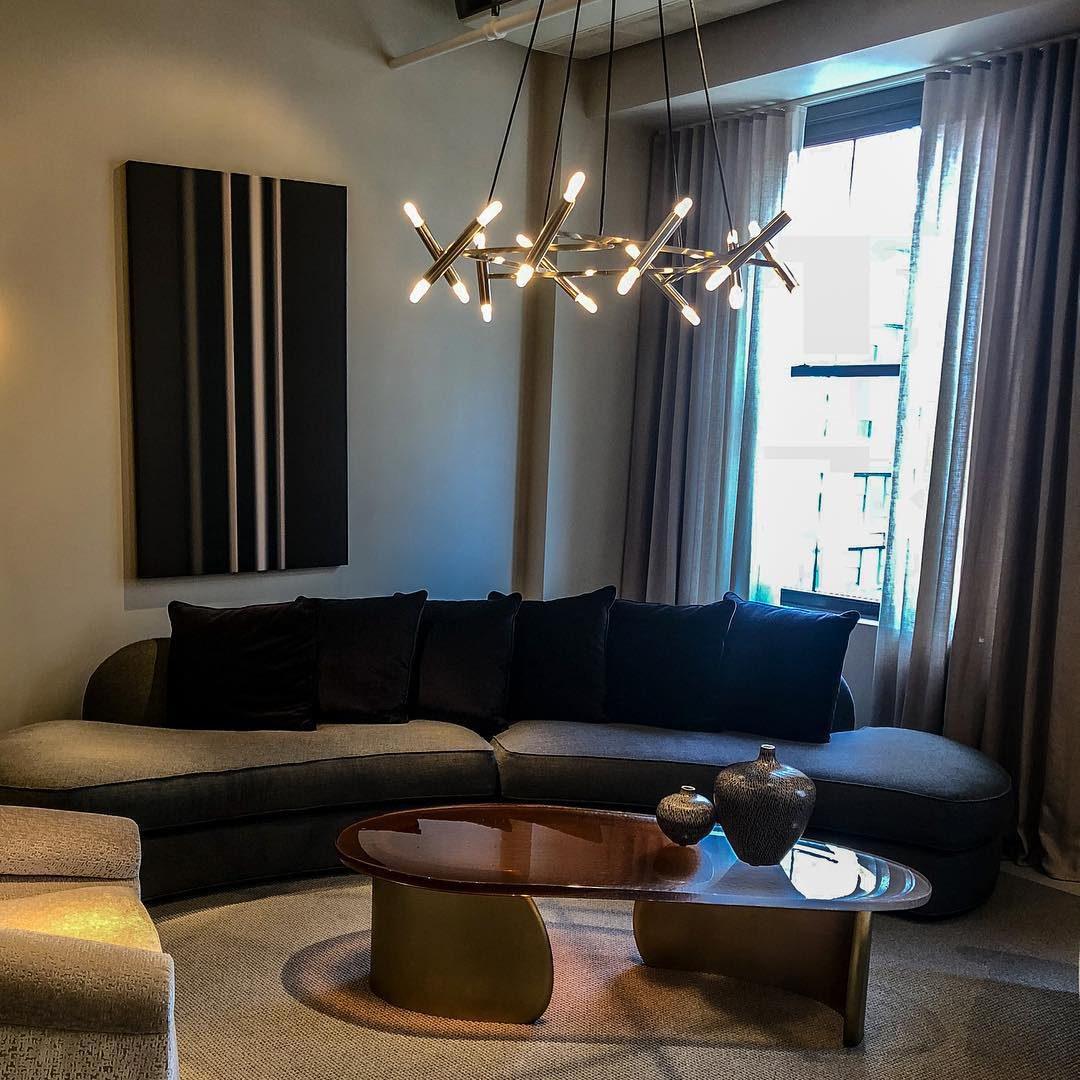 Soliriel modern ljuskrona i mässing