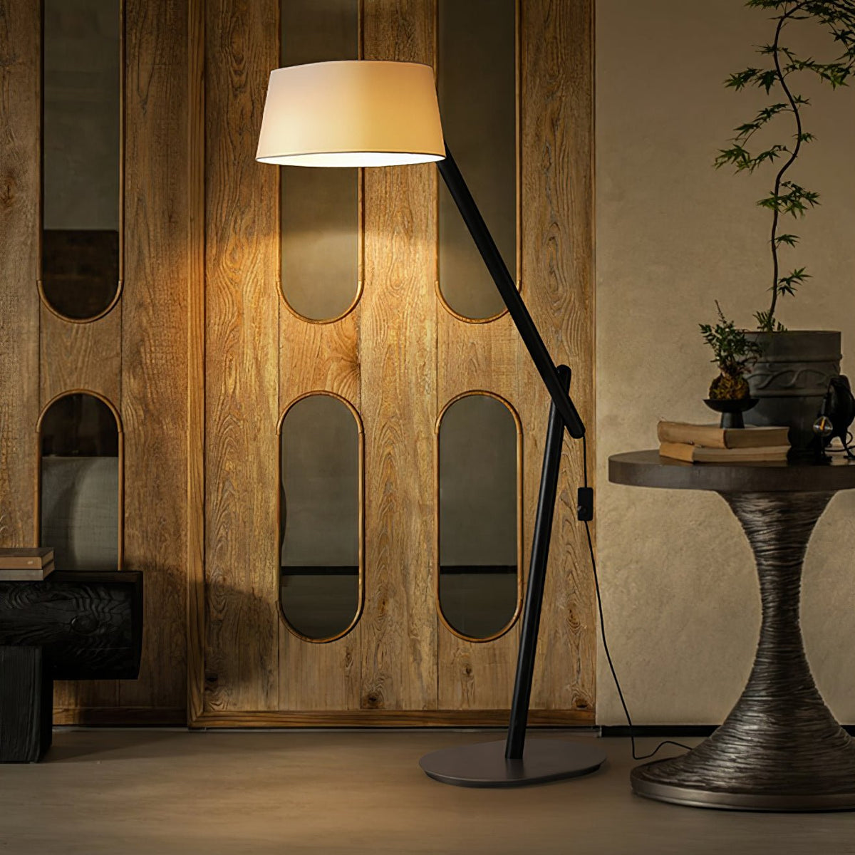 Cethar skandinavisk golvlampa i textil