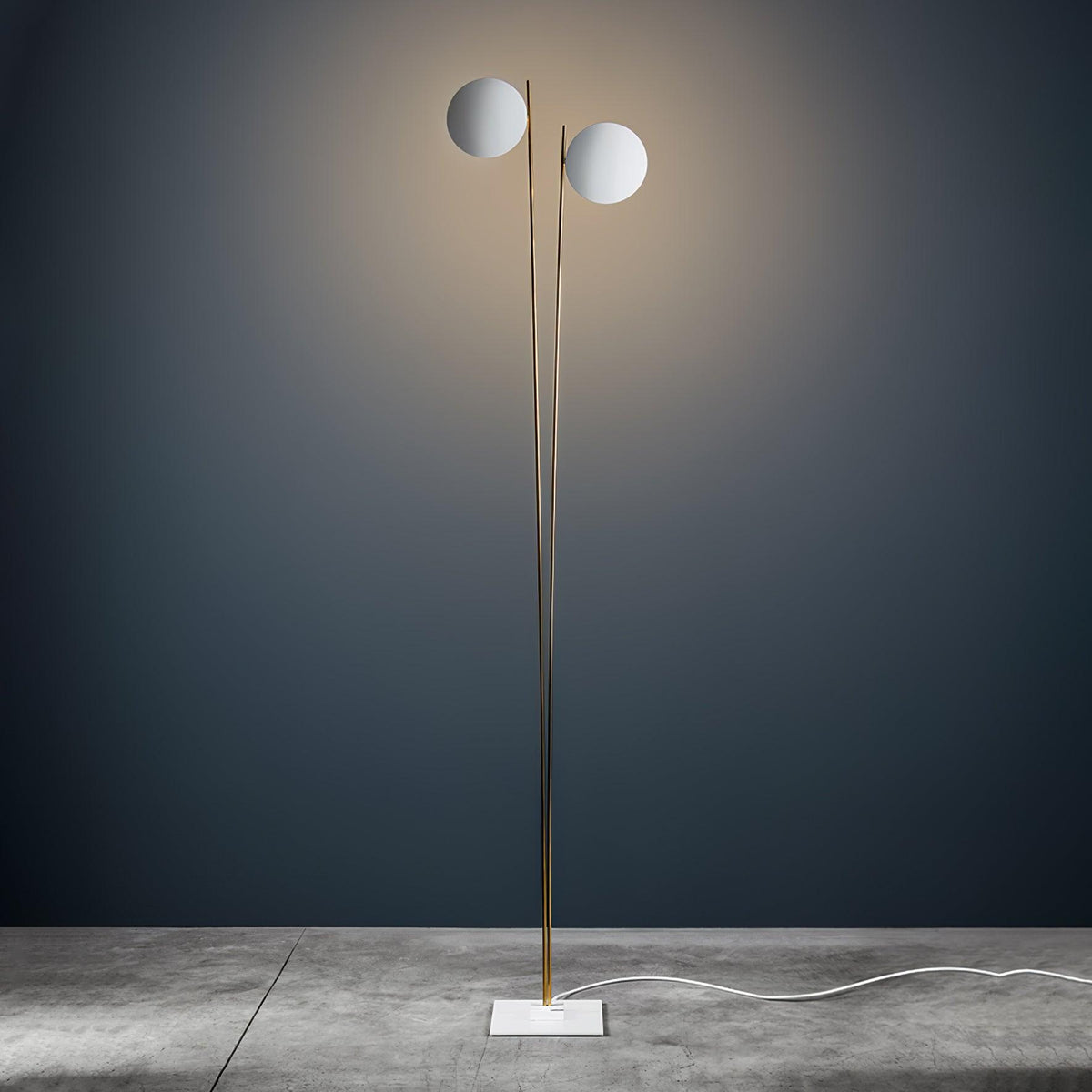 Axial Ray skulpturel gulvlampe