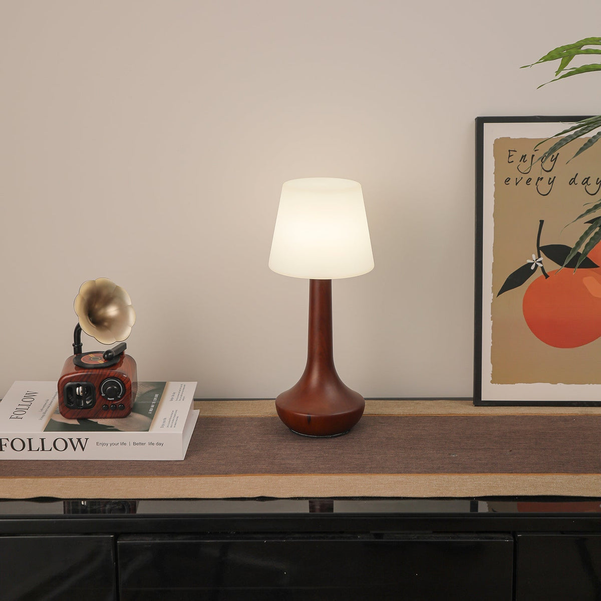 Bello retrobordslampa i trä