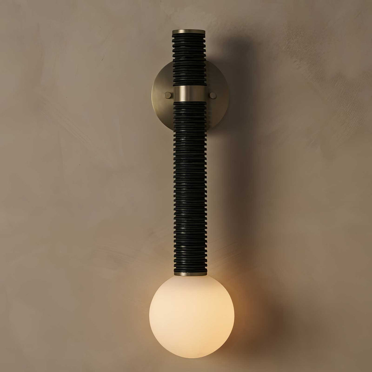 Noriielle minimalistisk vägglampa
