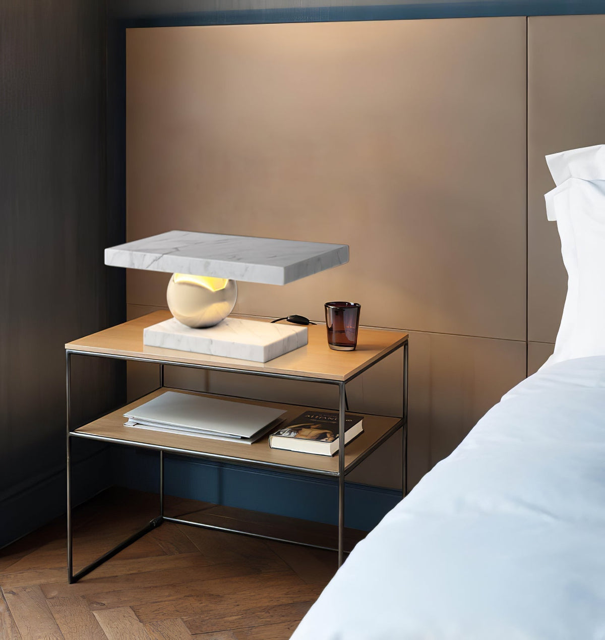 Andrew moderne marmorbordlampe