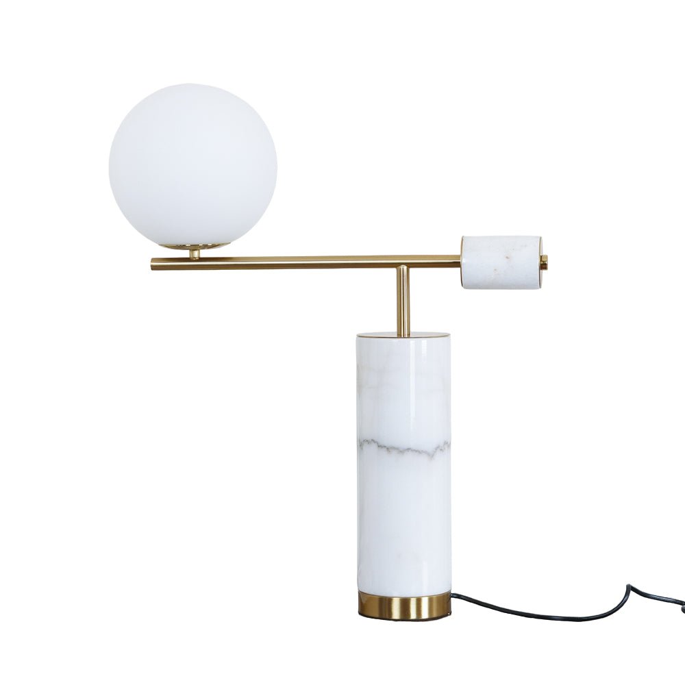 Vathayre minimalistisk bordlampe i marmor