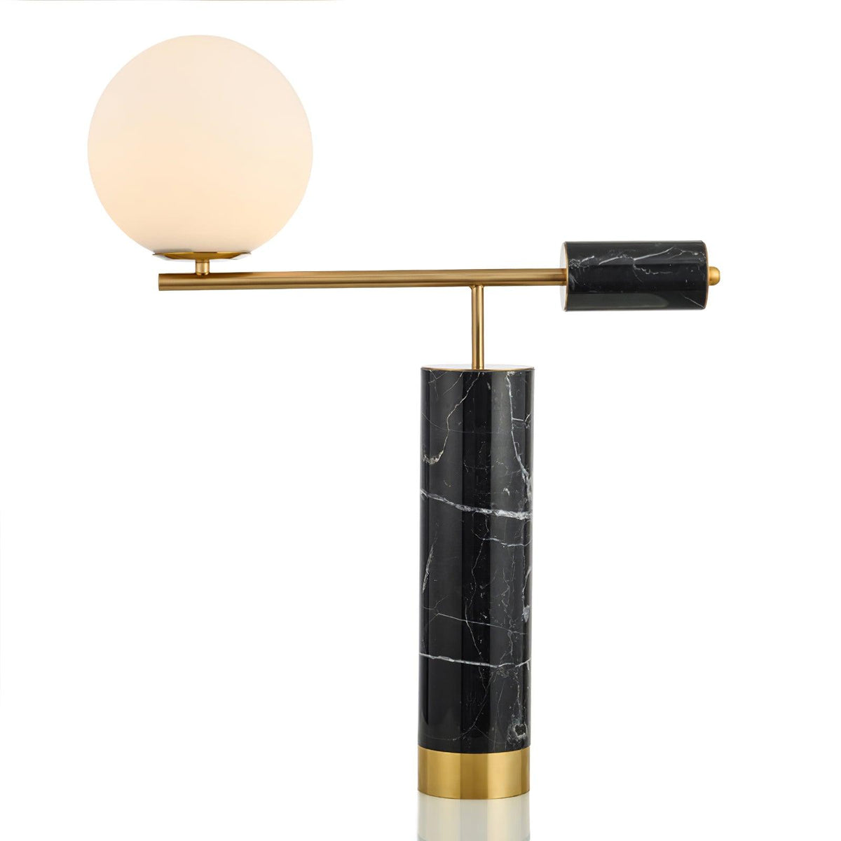 Vathayre minimalistisk bordlampe i marmor