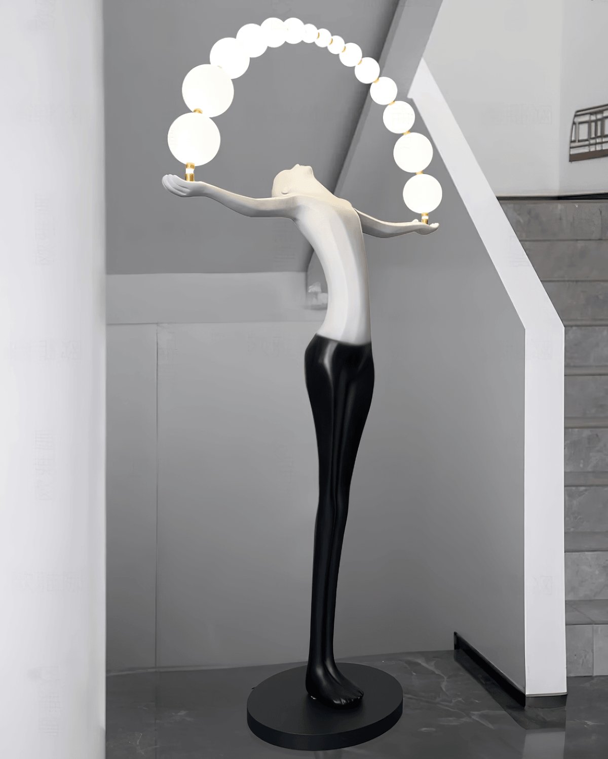 Luminara skulptural golvlampa med gradient