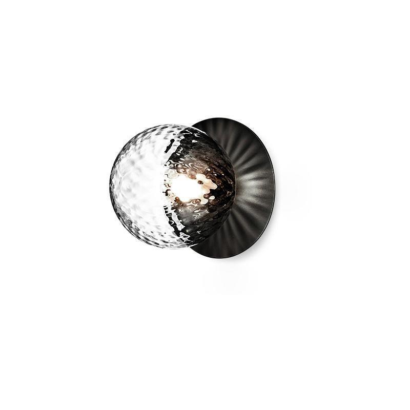 Candeeiro de parede minimalista Nifte em forma de disco e globo