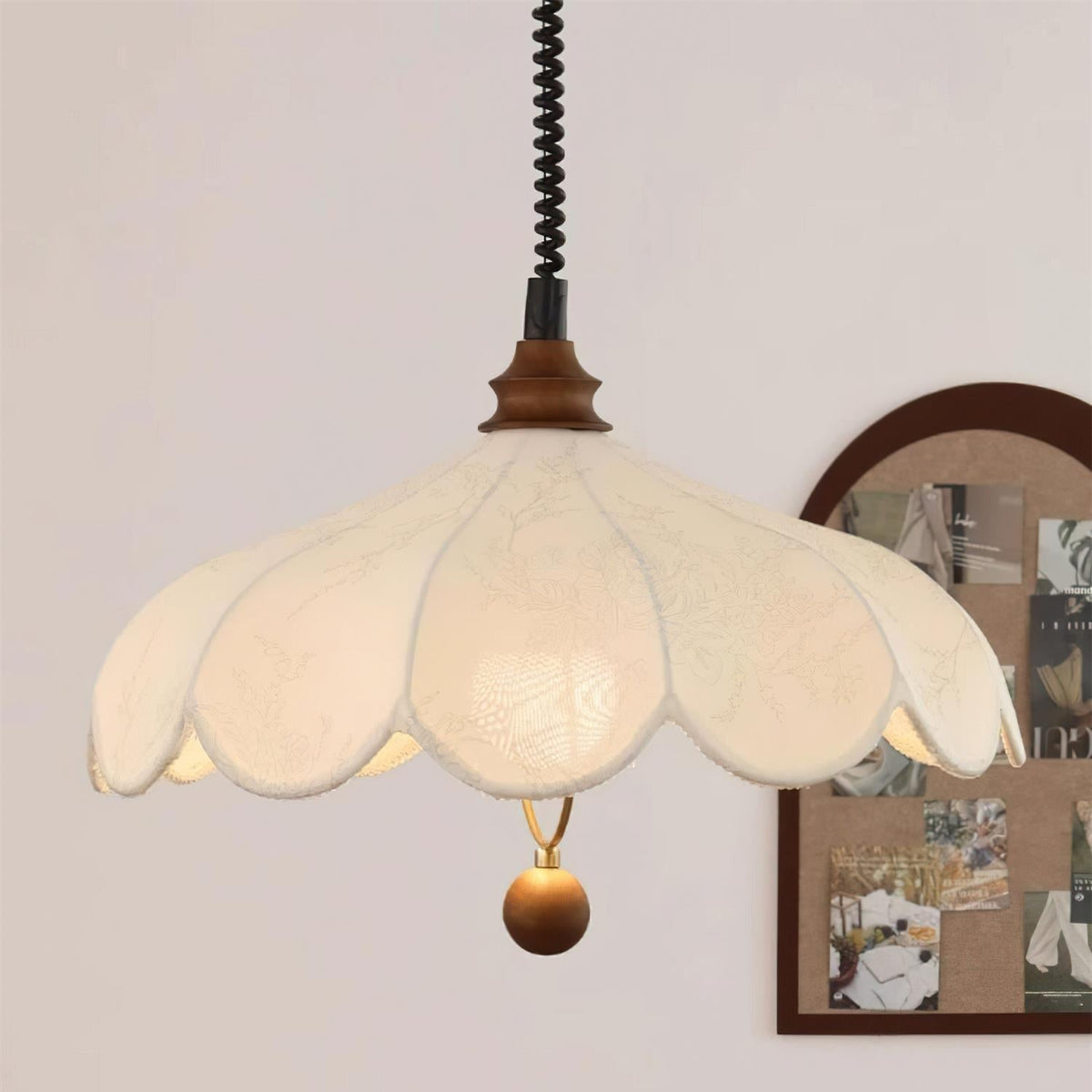 Hana vintagependellampe med blomstermotiv